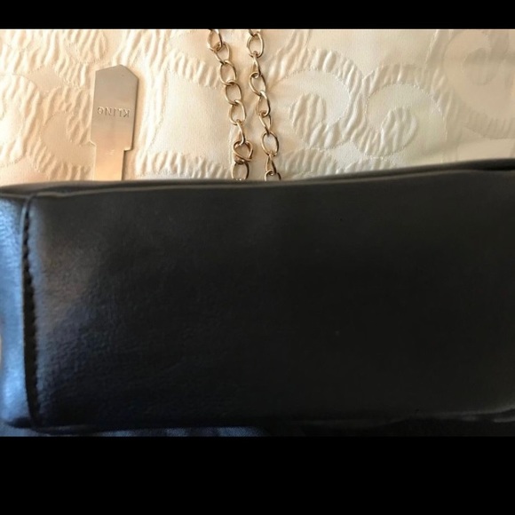 Kling Purse - Picture 7 of 9